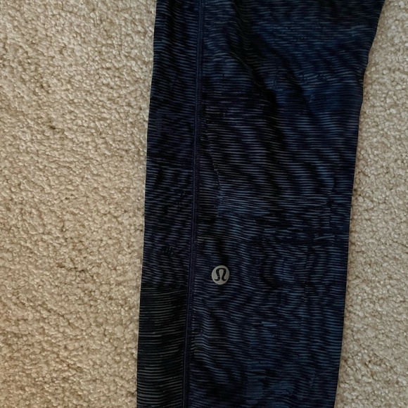 Lululemon Fast and Free Leggings - Picture 4 of 5